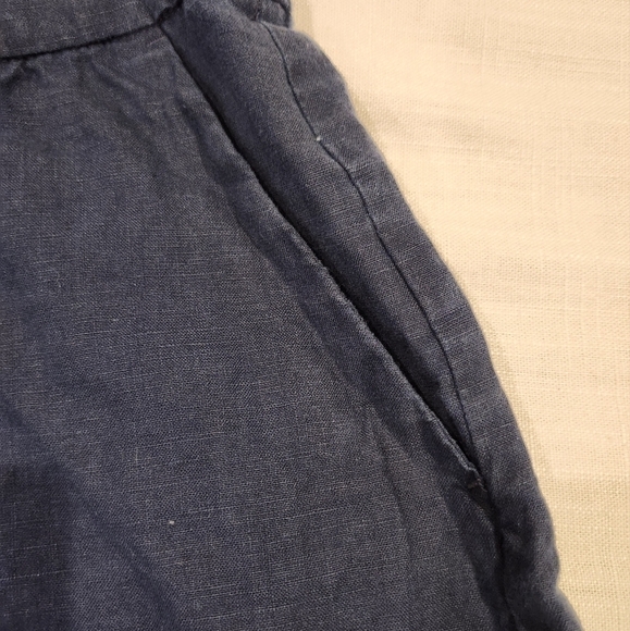 Daily Ritual Linen short Navy Blue 100% Linen pull on shorts with pockets - Picture 9 of 10